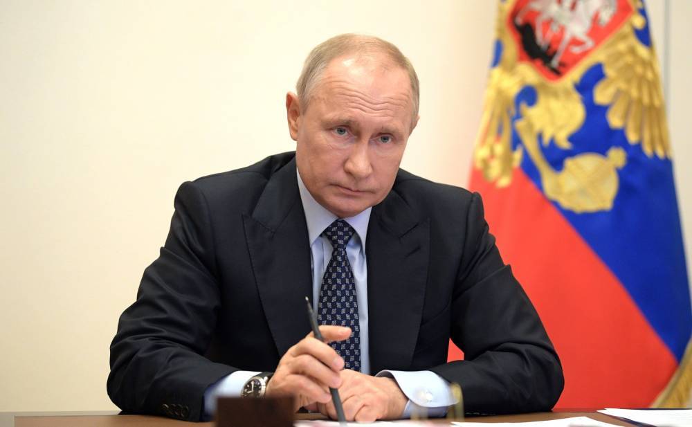 Путин подписал указ о назначении Белоусова исполняющим обязанности главы кабмина