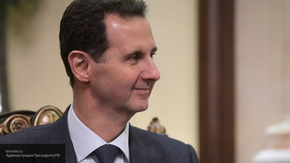 Самонкин отметил, что Асад сумел уберечь Сирию от разрушительного вмешательства извне