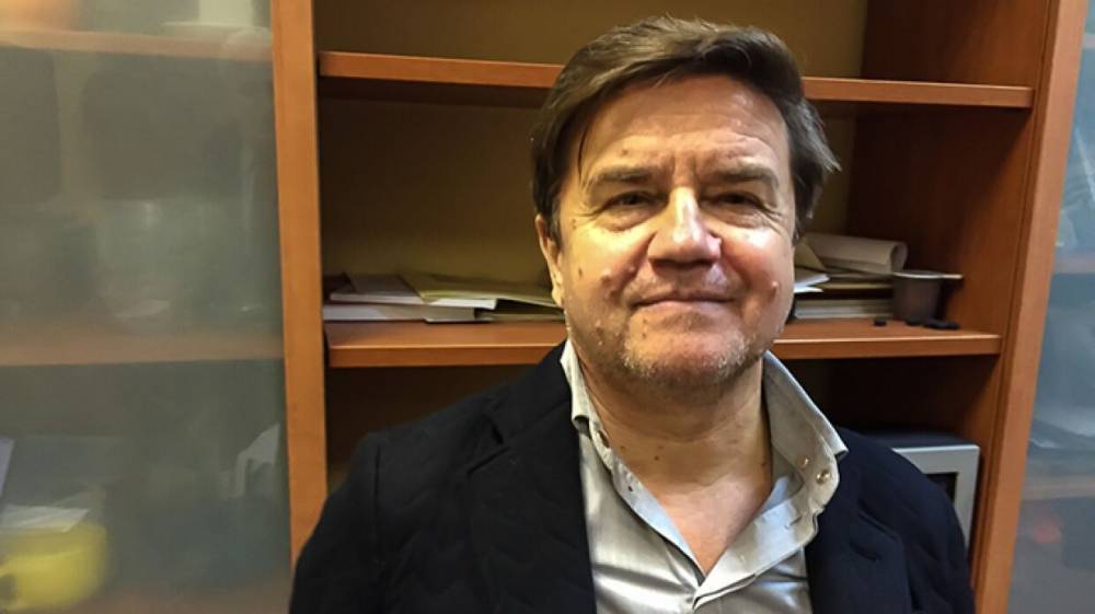 Политолог Карасев рассказал о полученном Зеленским «поцелуе Иуды» от Порошенко