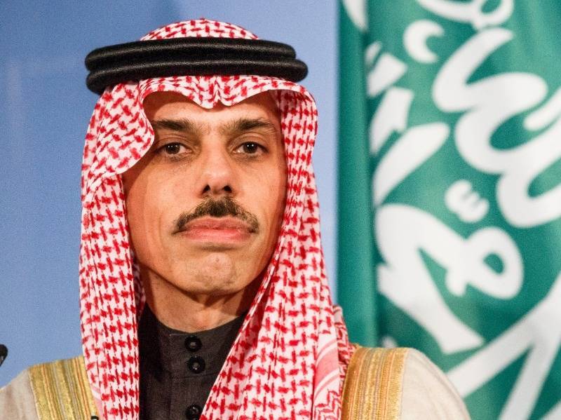"Совершенно не соответствует истине": Саудовский принц ответил на слова Путина