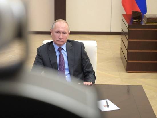 Онлайн с нефтяниками: Путин призвал США тоже сократить добычу нефти