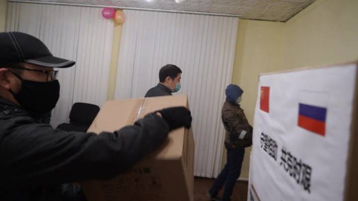 В Якутию доставили первую партию гуманитарной помощи из Китая