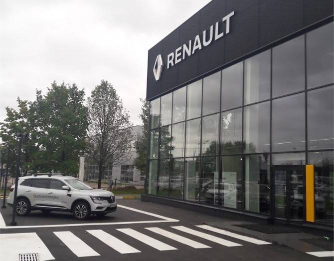 Renault поддержит дилерскую сеть в России
