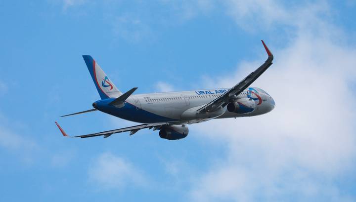 Авиакомпании продолжают отменять рейсы для вывоза россиян