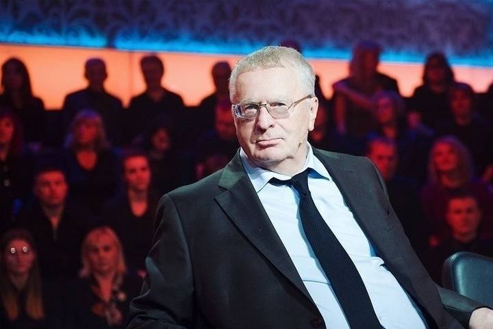 Жириновский призвал телеканалы не дразнить россиян едой
