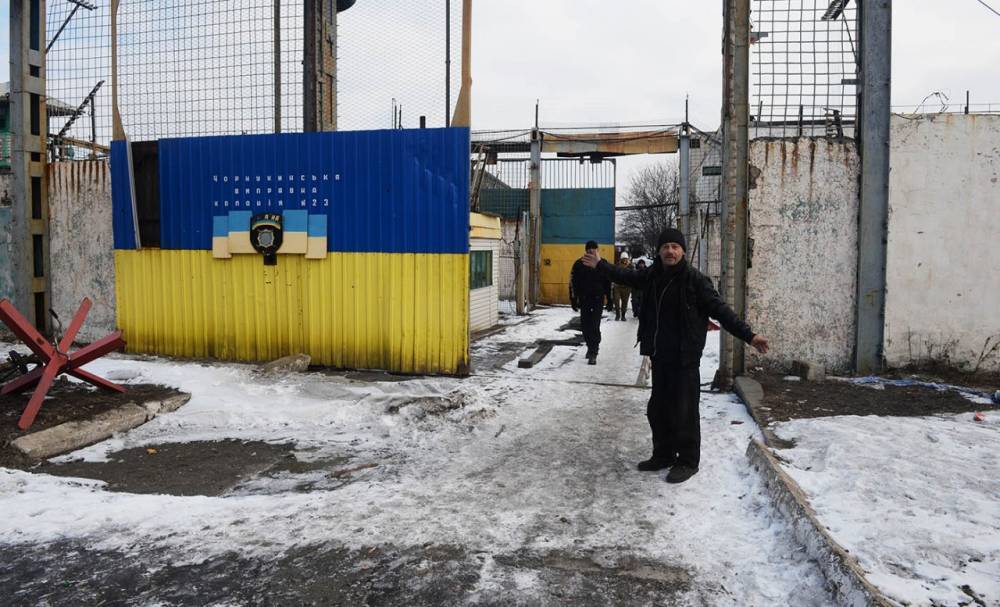 Бывшие заключенные с открытой формой туберкулеза гуляют по Одессе, угрожая людям