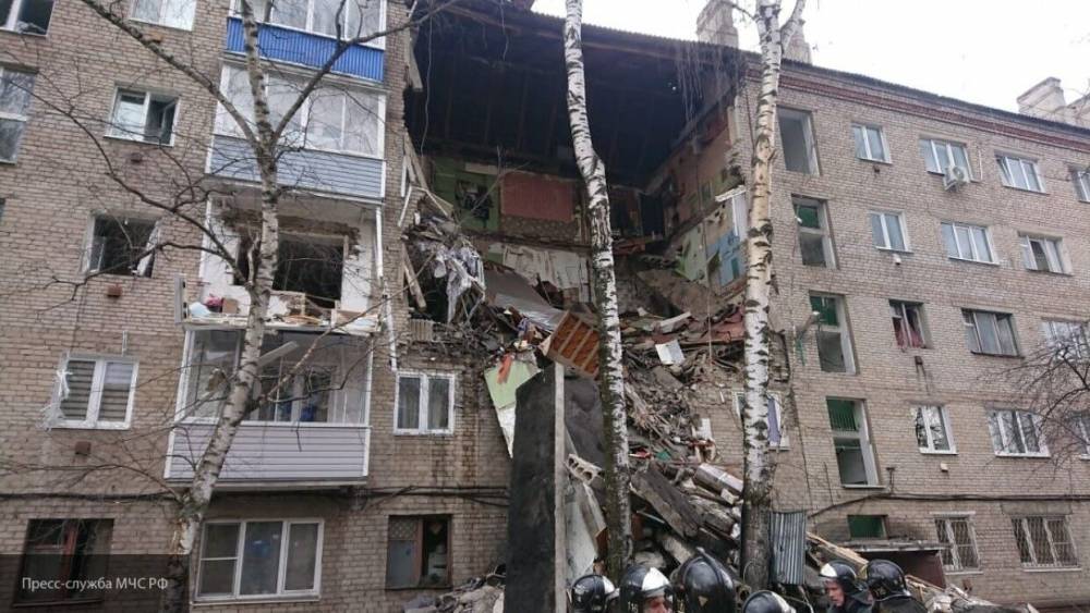 Шесть человек нашли под завалами разрушенного подъезда в подмосковном Орехово-Зуеве