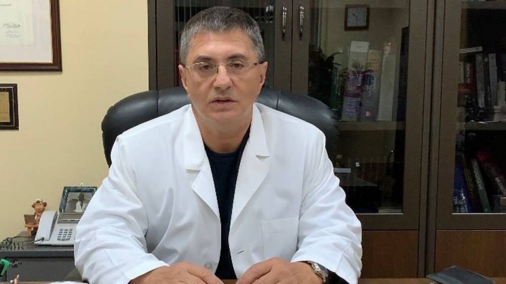 Доктор Мясников признался, что ошибся с прогнозом по коронавирусу