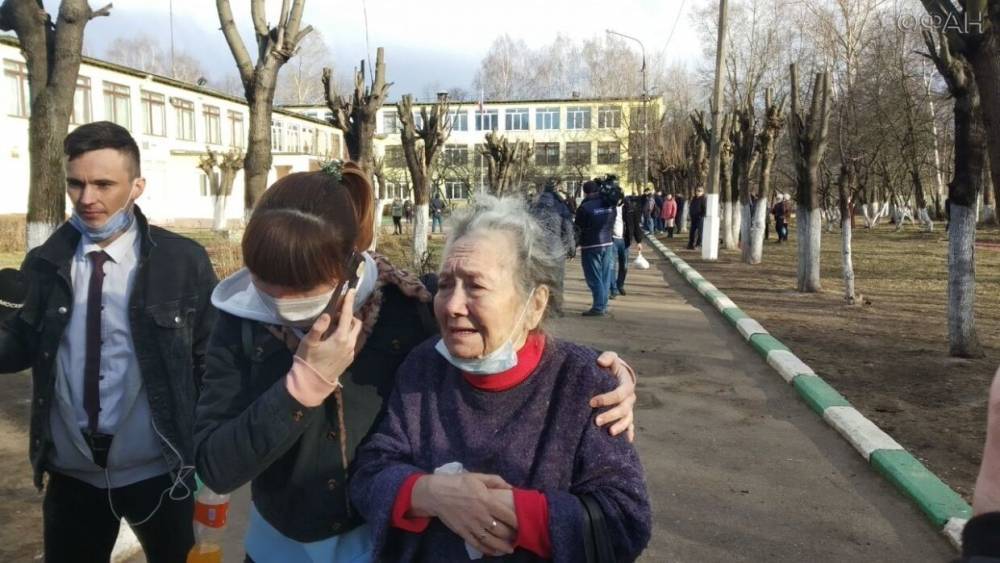 Жильцов пострадавшего от взрыва дома в Орехово-Зуево разместили в школе
