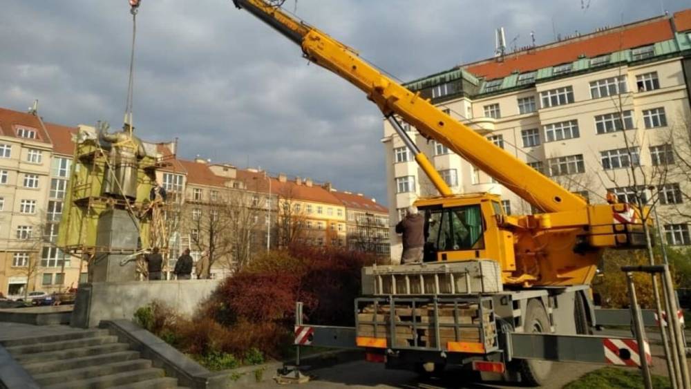 Снос памятника маршалу Коневу в Праге может дорого обойтись Чехии