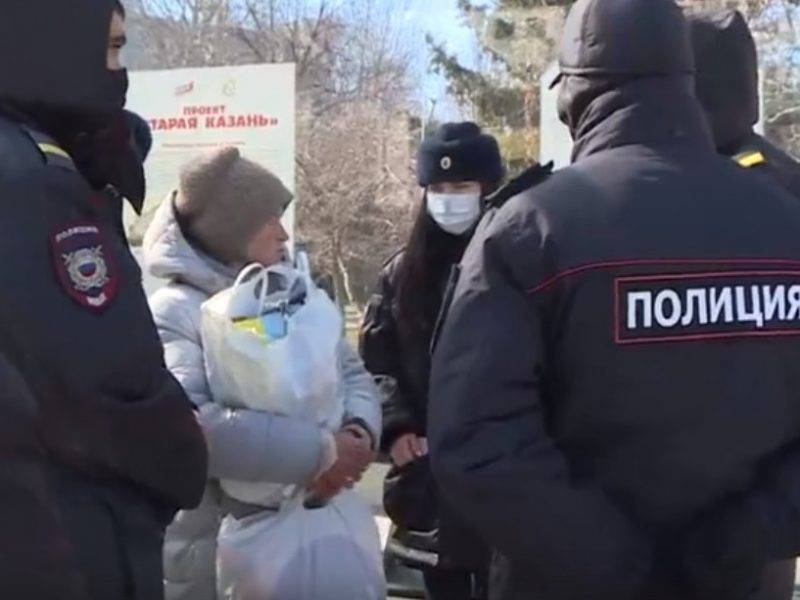 В Казани полиция задержала вышедшую за лекарствами пенсионерку