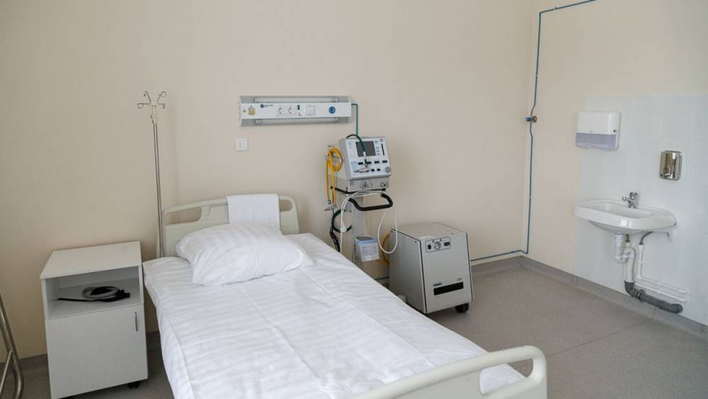 Врач инфекционной больницы рассказал о лечении первых пациентов с коронавирусом в Кузбассе
