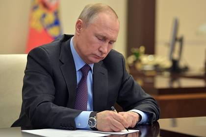 В Кремле рассказали о сроках дистанционной работы Путина