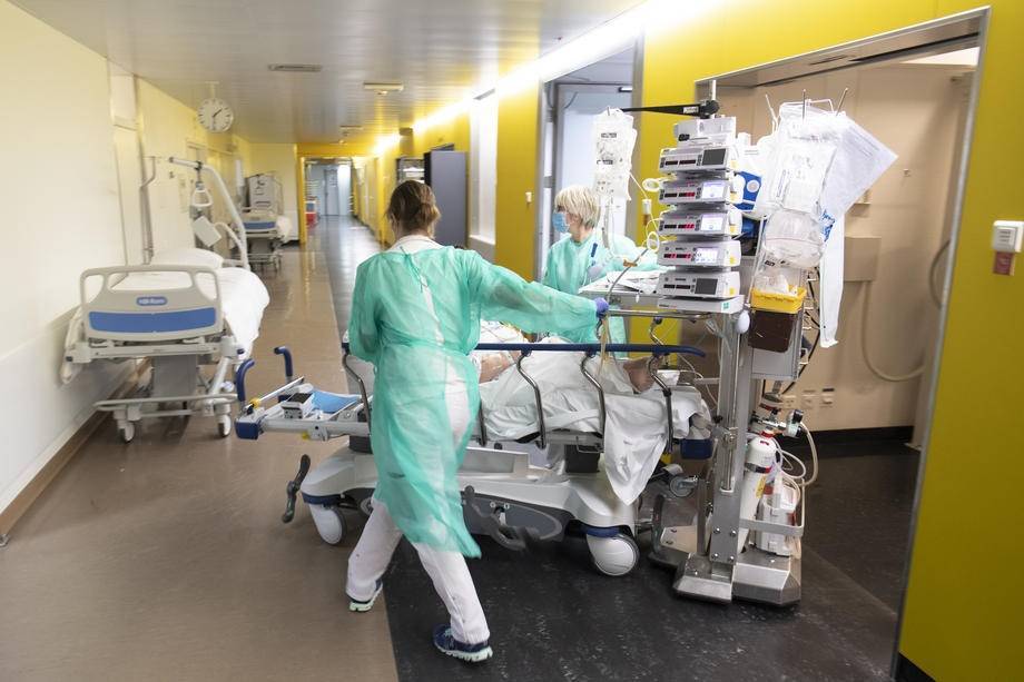 Почти 600 человек с коронавирусом умерли в штате Нью-Йорк за сутки