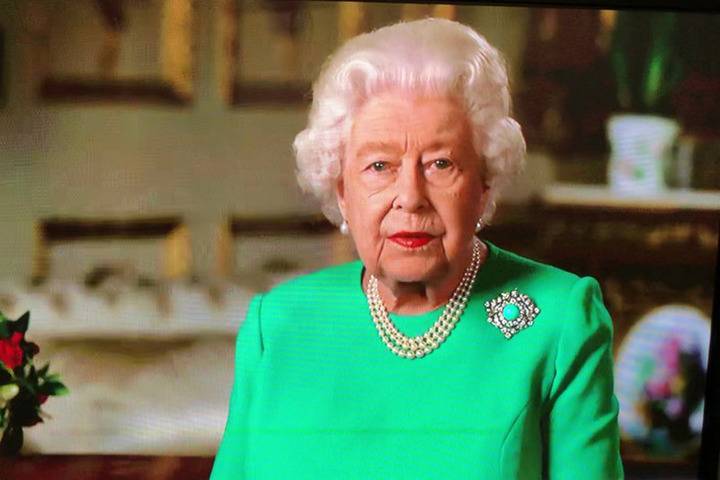 Королева Елизавета обратилась к британской нации по поводу коронавируса