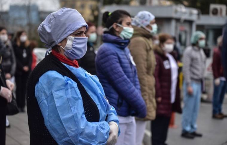 Власти Турции намерены бесплатно выдавать гражданам по 5 масок в неделю