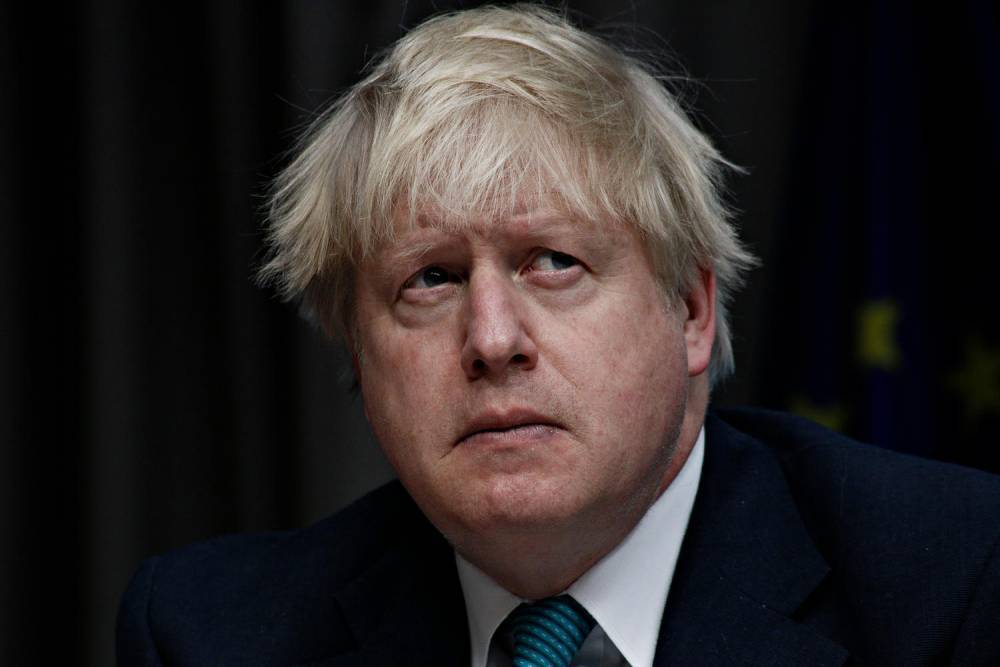Премьер-министр Британии Борис Джонсон госпитализирован с коронавирусом
