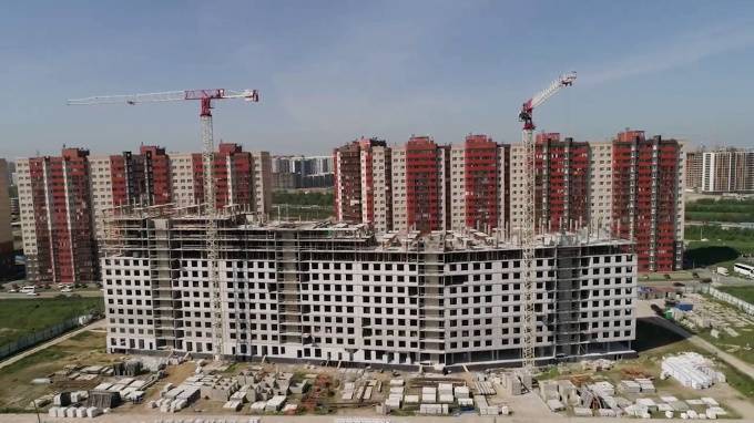 Цены на новое жильё в России могут упасть на 30%