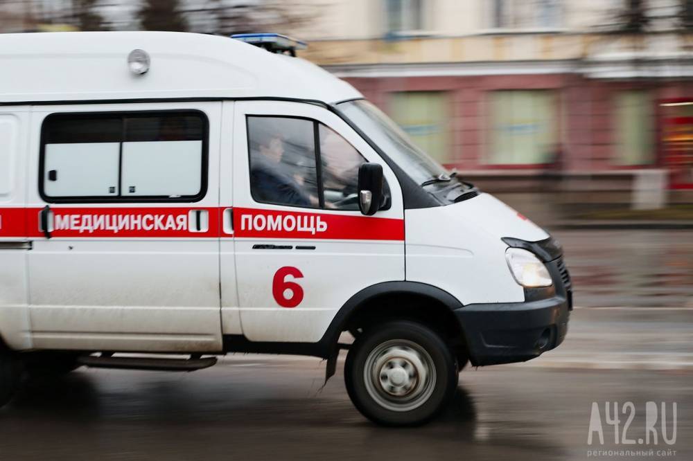 Стало известно о состоянии пострадавших в ДТП в Кузбассе сотрудников скорой помощи