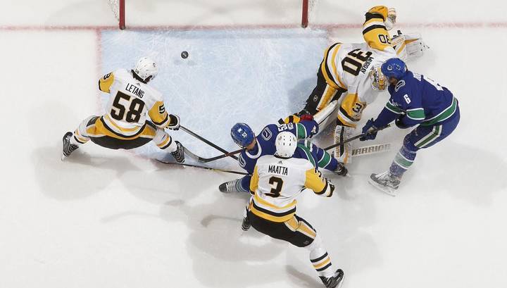 НХЛ рассматривает возможность завершения сезона в Северной Дакоте