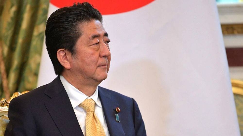 Власти Японии планируют ввести режим ЧС из-за коронавируса