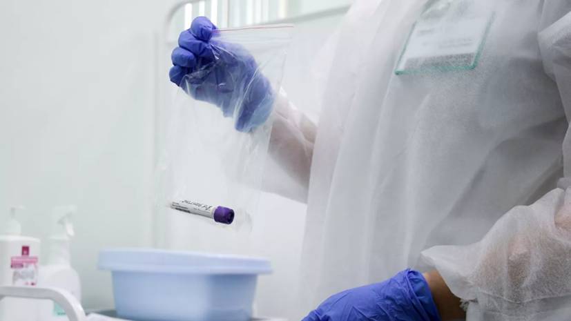 Новые случаи заражения коронавирусом выявлены в 49 регионах России