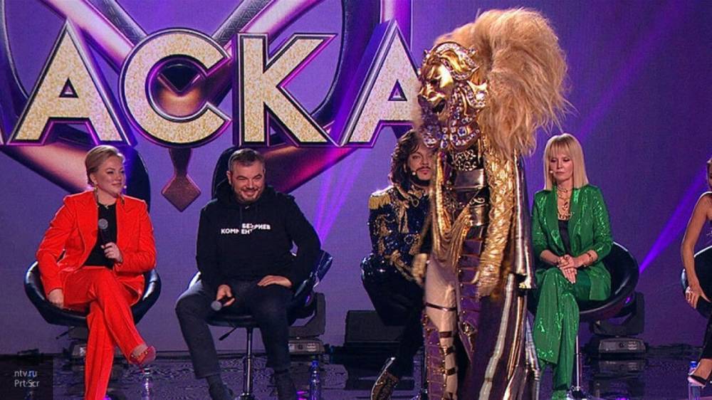Жюри шоу "Маска" не узнали спортсменку Мастеркову в образе Тучи