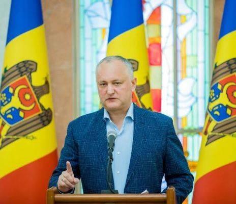 Президент Молдавии считает, что в условиях ЧП нет времени на политику
