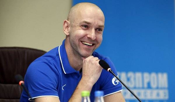 СМИ: в волейбольном «Кузбассе» сменится главный тренер