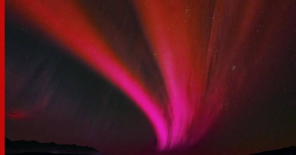 Ученые раскрыли секрет «красного веера» над японским небом