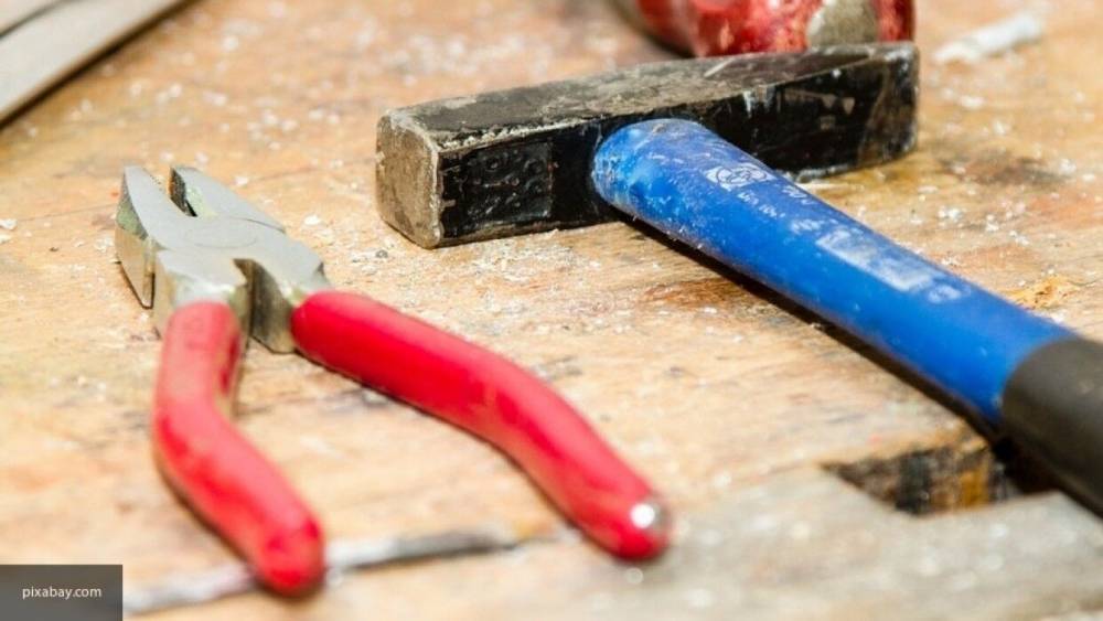 Женщина казнила 51-летнего сожителя при помощи ножа и молотка в Кировской области