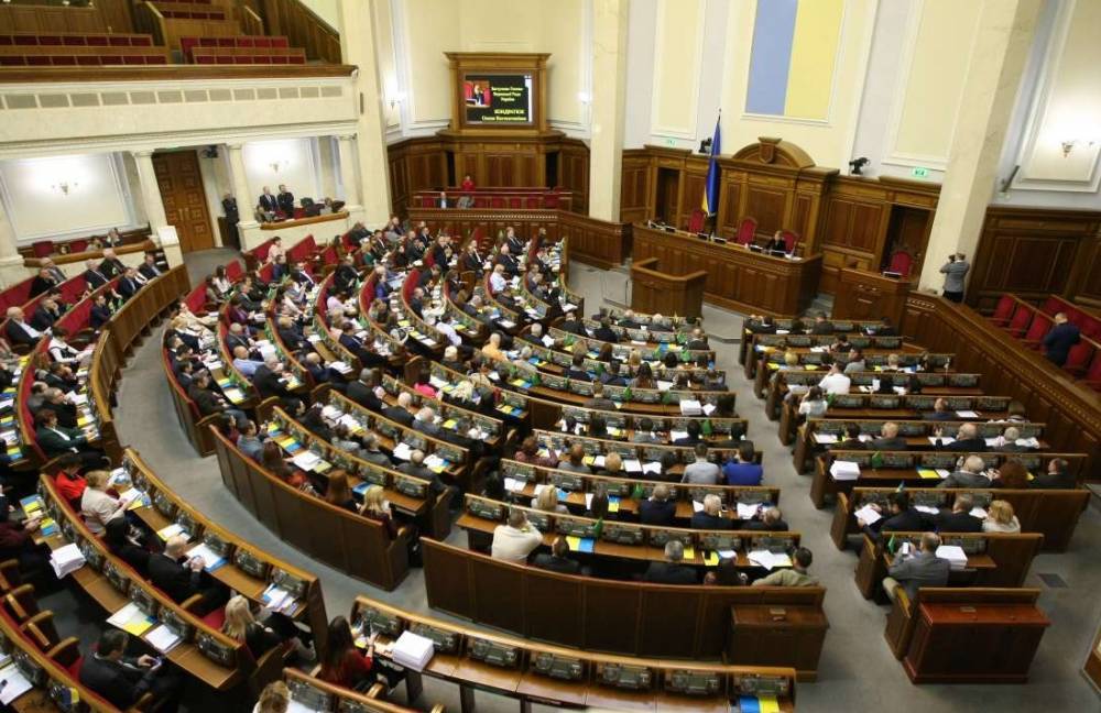 Коронавирус подтвердили у восьми депутатов Верховной рады