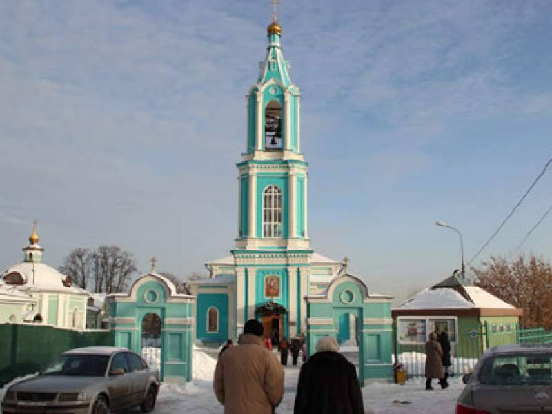 У троих московских священников заподозрили коронавирус