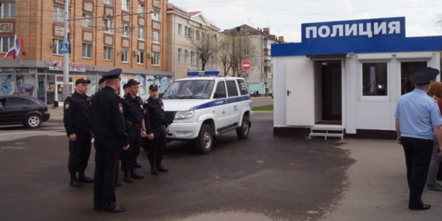 Власти Ростова выставят металлические ограждения и посты с полицейскими для борьбы с COVID-19