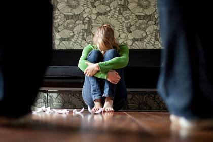 Британцы пожаловались на рост домашнего насилия из-за карантина