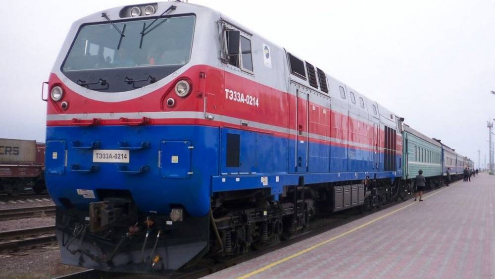 Локомотив пассажирского поезда загорелся на перегоне в Липецкой области