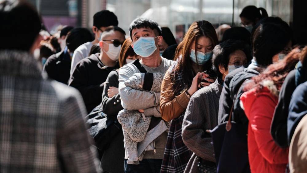 ВОЗ объяснила, кому следует носить медицинские маски во время пандемии
