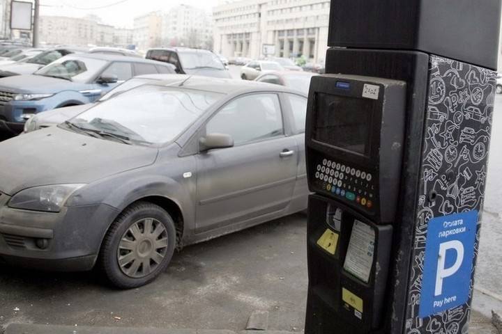 СПЧ призвал отменить платные парковки на время нерабочих дней