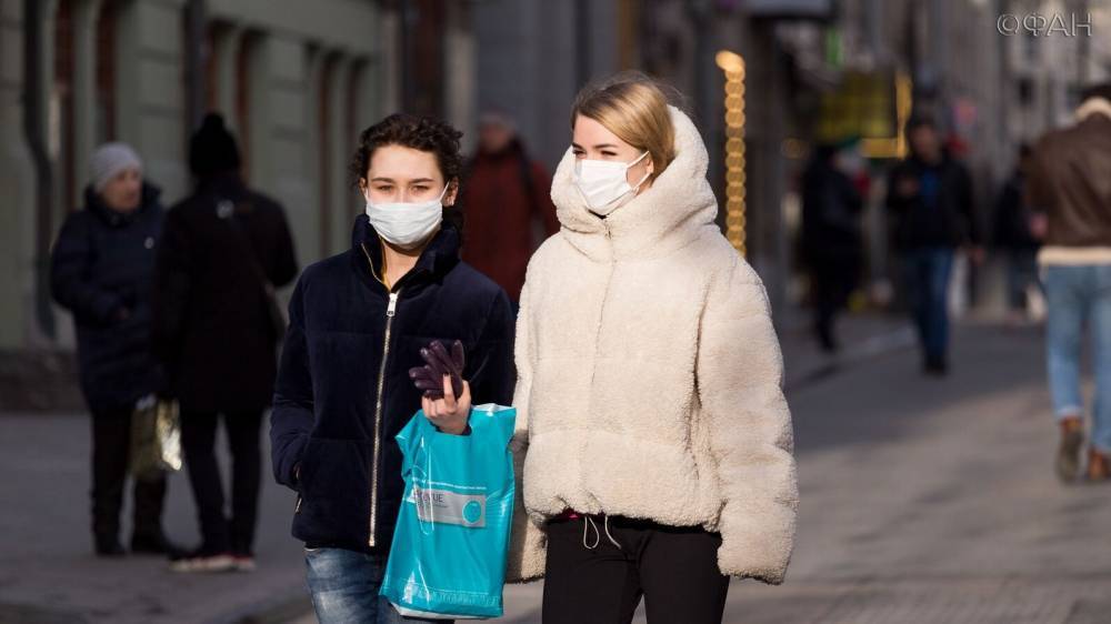 В России ограничили продажу медицинских масок и перчаток