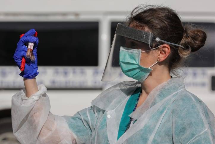 Франция установила антирекорд по количеству умерших от коронавируса - Cursorinfo: главные новости Израиля