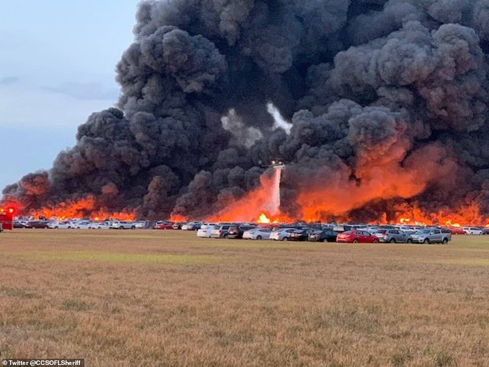 Огромный пожар в аэропорту Флориды уничтожил более 3500 автомобилей