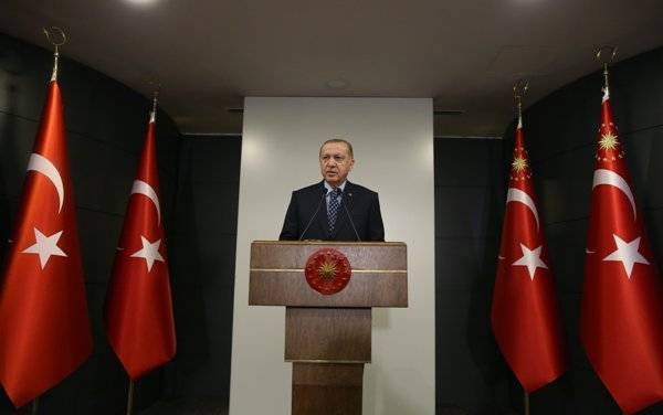 Эрдоган запретил продажу масок в Турции: только безвозмездная раздача
