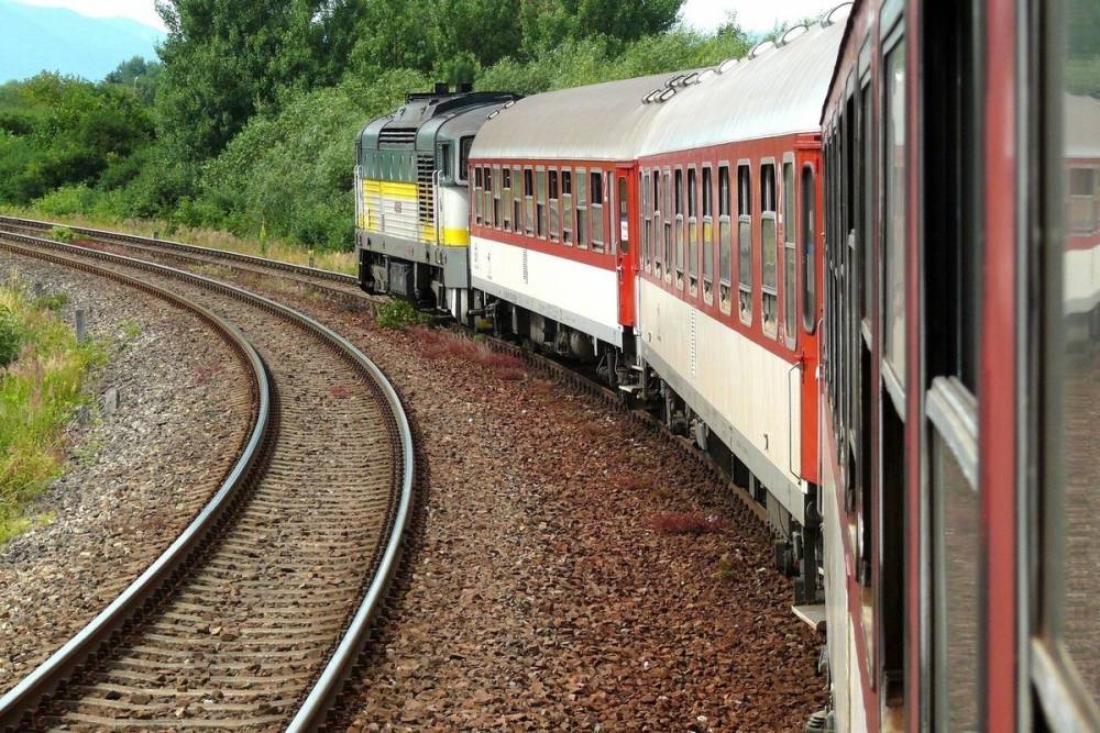 РЖД рассадят пассажиров поездов с учетом дистанции в один метр