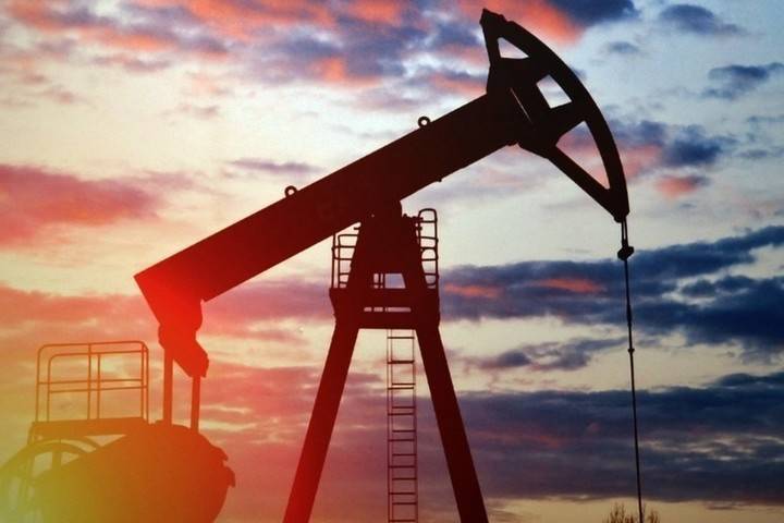 СМИ назвали условие сделки ОПЕК+ по сокращению добычи нефти