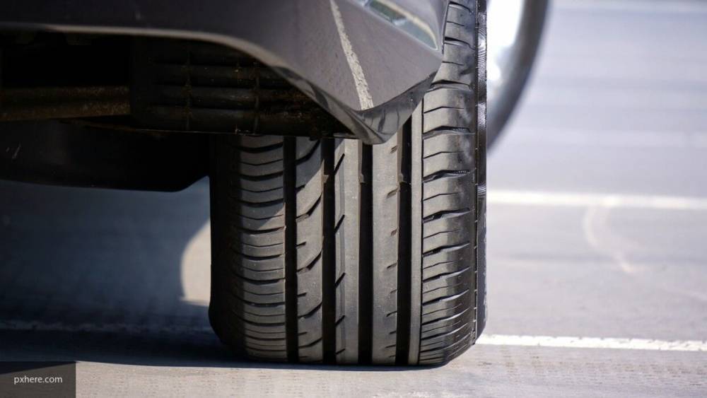 Автомобилисты потеряли 11 колес по дороге в Мурино