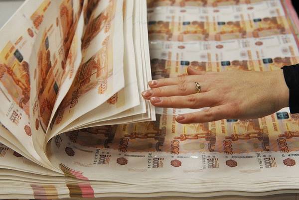 МВД обнаружило "подпольный ЦБ", напечатавший миллиард фальшивых рублей