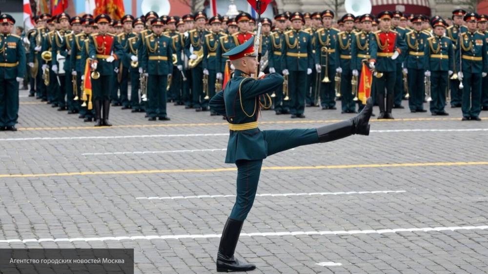 Кремль пока не принял решение о переносе празднования Дня Победы