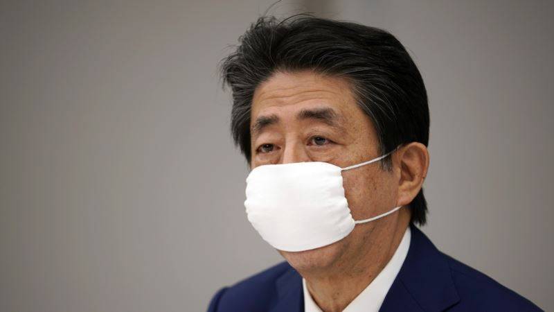 Абэ ввел чрезвычайное положение в Токио и шести префектурах