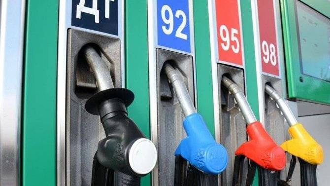 Россия может запретить импорт дешевого топлива в страну — так что цены на бензин останутся прежними