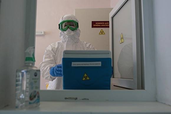 Главный санврач Свердловской области назвал новый основной путь передачи коронавируса